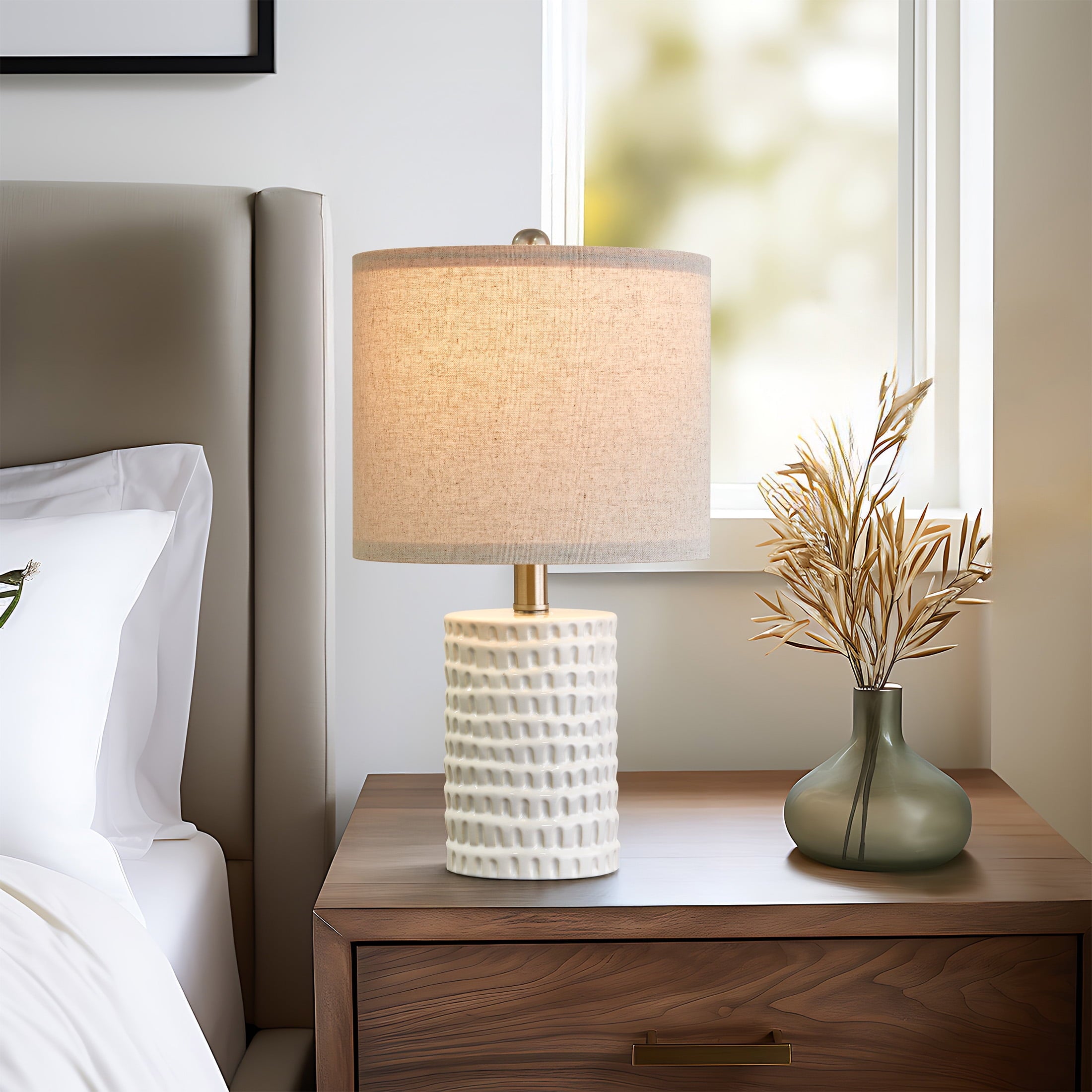 Oneach Ceramic Table Lamp Set of 2 for Living Room Bedroom 18.25" Modern White Bedside Nightstands Lamps